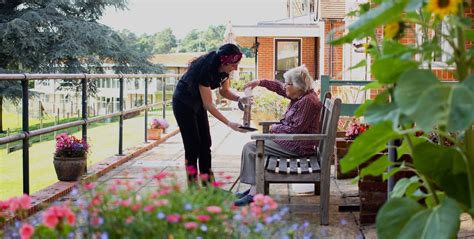 Looking For A Luxury Dementia Care Home In Surrey Take A Look At