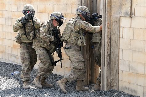 Kicking Doors In Kuwait Article The United States Army