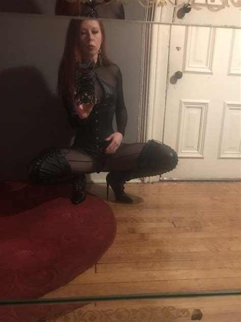 Mistress Mara In Boston Ma 9 19 9 21 On Twitter In The Mood For Leather And Bootworship