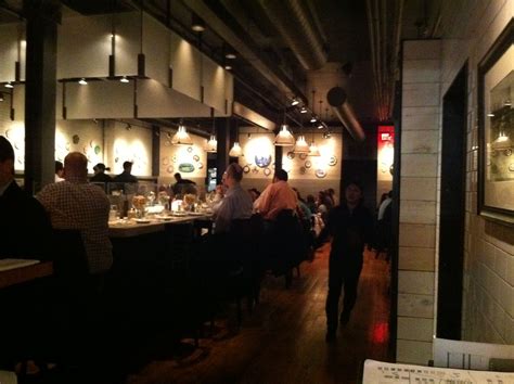 Oyster Bar In Philly Picture Does Not Show Off The Design Well