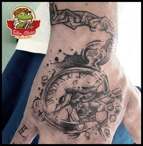 Broken Clock Done By Jess Broken Clock Tattoo Clock Tattoo Broken Clock