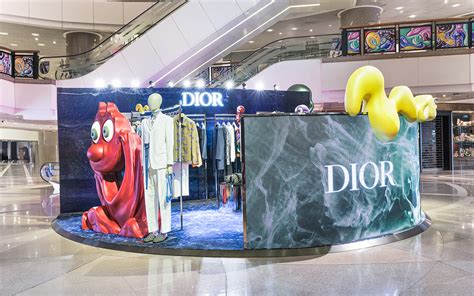 Dior Launches Pop Up Store Dedicated To The Fall 2021 Mens Collection