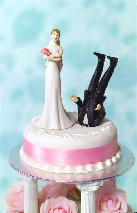 Cat wedding cake topper bride & groom animal lover kitty. Funny Divorce: What Huffpost Divorce Readers' Wedding Cake ...