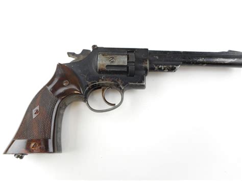 Crosman Model 38t Air Pistol With Leather Holster Switzers Auction