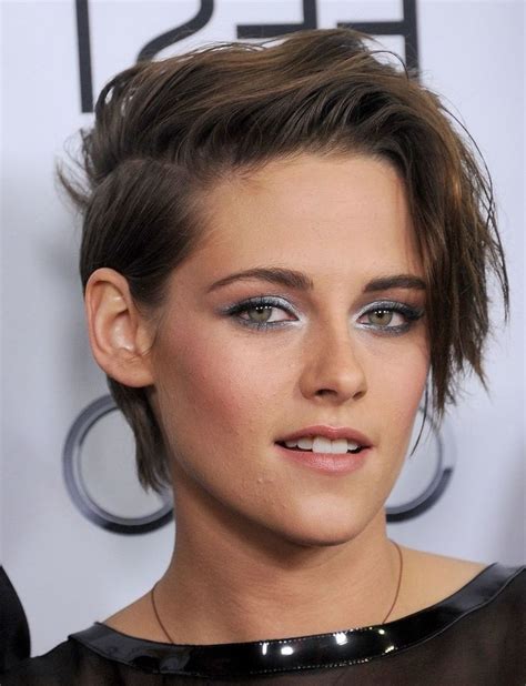 26 Most Flattering Short Hairstyles For Oval Faces Kristen Stewart