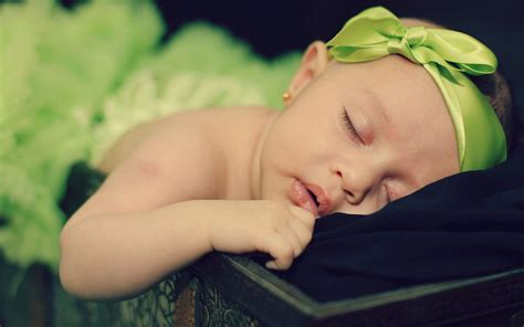 Baby Hd Wallpaper Background Image 2560x1600 Id391434