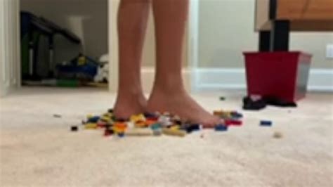 Stepping On Legos For 1 Minute Painful Must See Youtube