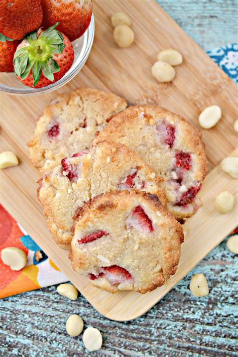 You are rolling the cookie ball in the sugar. Weight Watchers Cookies - BEST WW Recipe - Strawberry ...