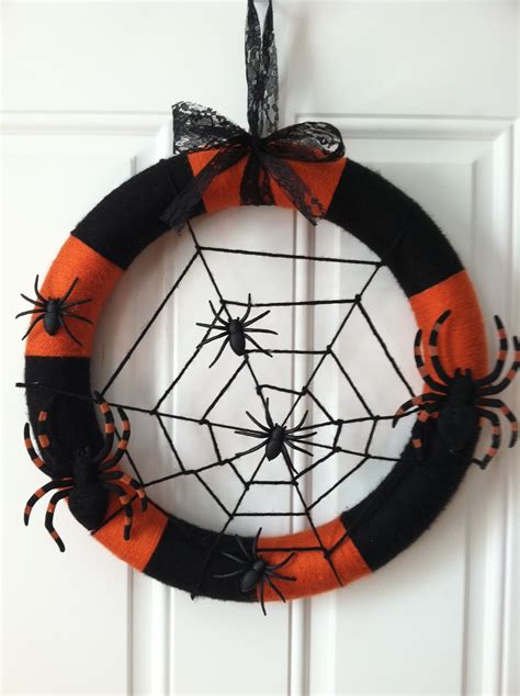 Halloween Yarn Wreath Halloween Yarn Wreath Halloween Diy Crafts