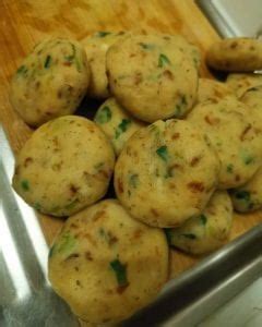 Resep membuat perkedel kentang mana yang paling membuat anda tertarik? Resep Perkedel Kentang Istimewa, Pas untuk Acara Spesial ...