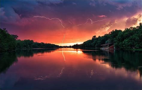 14 Crazy Photos of Lightning Like You've Never Seen Before - Trendzified