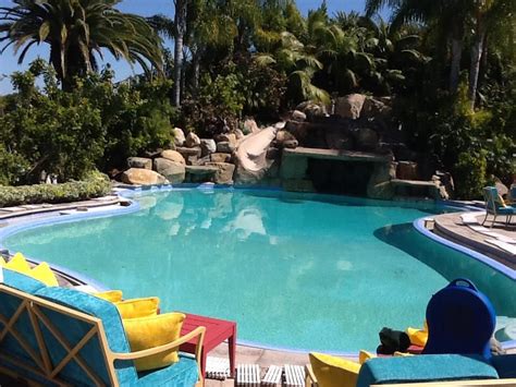 If your pool has a constant depth across the bottom, you'll determine the surface area of the pool (length x width), multiply that by the depth of the pool, then multiply by 7.5 to calculate the volume in gallons. That's what 120,000 gallons of recycled swimming pool ...