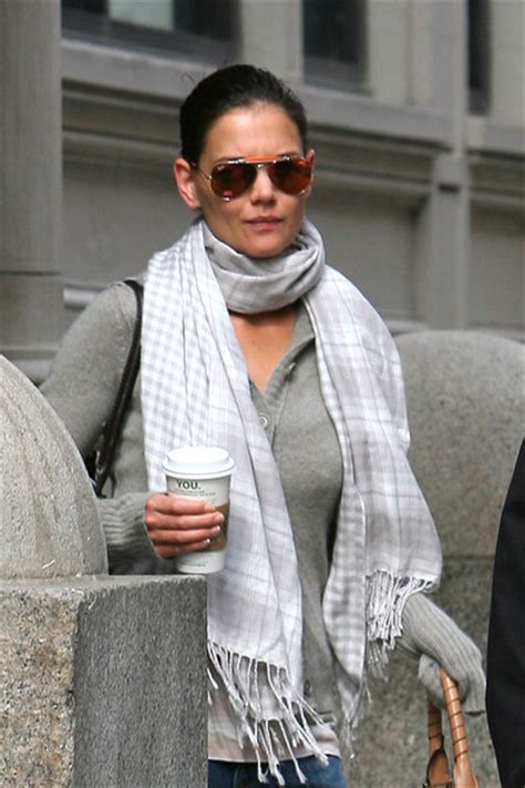 Katie Holmes A View In Sunglasses Fashion Sunglasses And Style Blog