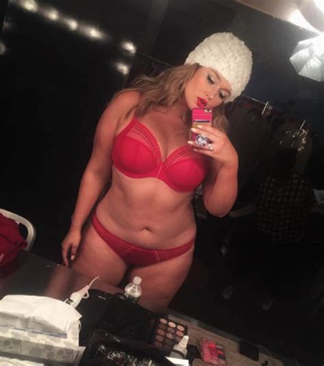 Plus Size Models Hunter Mcgrady Wows In Sexy Lingerie Instagram Pics