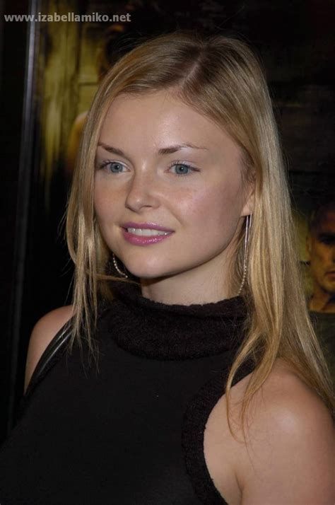 picture of izabella miko