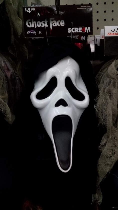Pin By Clinton Rawlings On Ghostface Scary Wallpaper Scream Mask