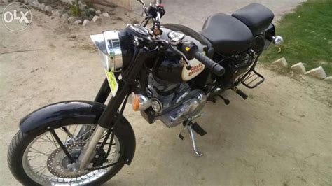 Detailed price list of royal enfield for all variants. Royal enfield classic 350 black showroom piece for Sale in ...