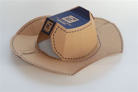 Cardboard Hat Cartón