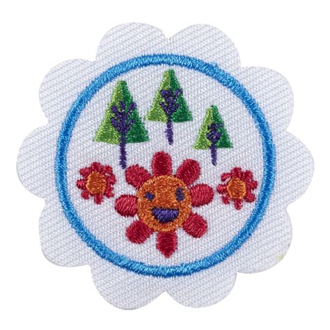 Girl Scout Daisy Outdoor Art Maker Badge Daisy Girl Scouts Outdoor