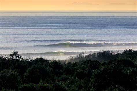 Oceanside Harbor, South Jetty Surf Report, Live Surf Cams & 17-Day Surf