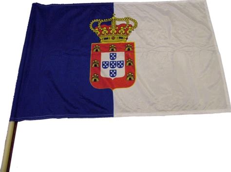 A bandeira de portugal é um dos símbolos nacionais da república portuguesa. acoutinhoviana: Portugal: 8 séculos de Monarquia e 100 ...