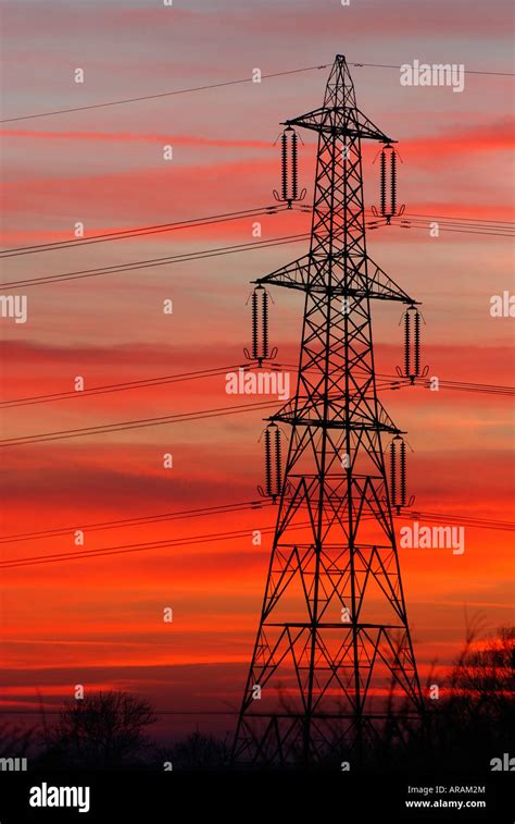 Pylon Sunset Hi Res Stock Photography And Images Alamy