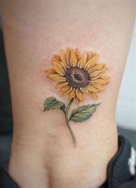 Let cute sunflower tattoos be your personal symbol for friendship and loyalty. Pin by Charlene on Tattoos | Sunflower tattoo, Sunflower ...