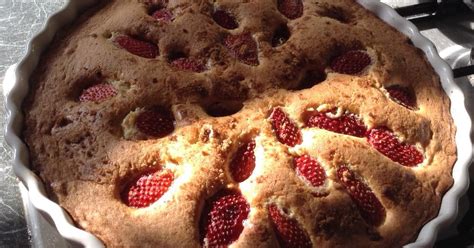 Sam S Foody Bloggy Strawberry Torte Cake
