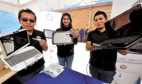 Esta computadora es una laptop. Quipus inicia venta masiva de tablets y netbooks en La Paz ...