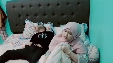 Tidur Di Samping Istri Mimpiin Wik Wik Sama Tante Gimana Reaksinya Youtube