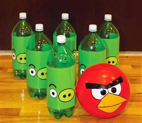 Peças feito à mão com enchimento. Boliche feito com Material Reciclável - Mundinho da Criança