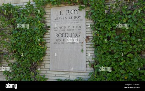 Glendale, Kalifornien, USA 21. November 2023 Produzent/Regisseur Mervyn