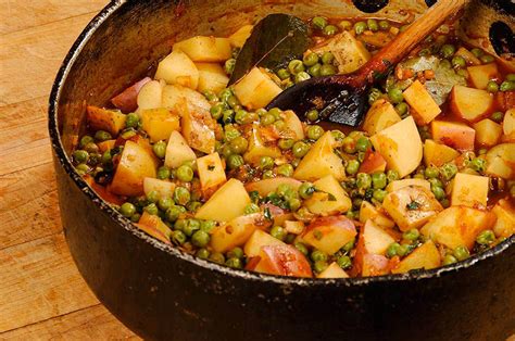 Red Curry Potatoes And Peas Recipe Spice Trekkers