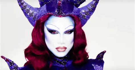8 Drag Queen Halloween Makeup Tutorials Thatll Slay All Others