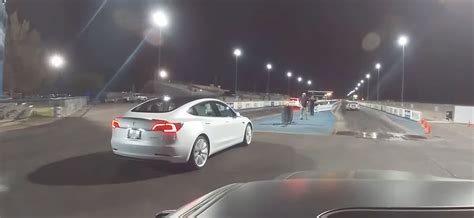 Tesla Model 3 Performance Drag Races Vs Trackhawk Mustang Camaro