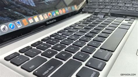 MacBook Keyboard Replacement Tutorial | Macbook keyboard, Macbook laptop, Keyboard
