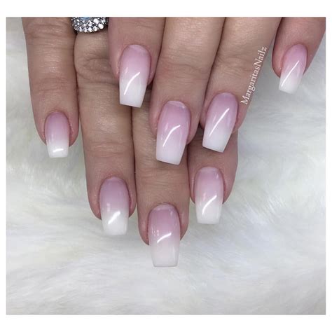 Gelové nehty mají jednu velkou výhodu. White Ombré nails #nails#nailart#coffinnails#MargaritasNailz#vetrogel#nailfashion#naildesign# ...