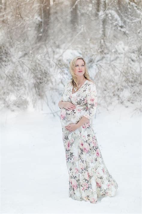Snow Maternity What To Wear Winter Maternity Photo Session Pink Blush