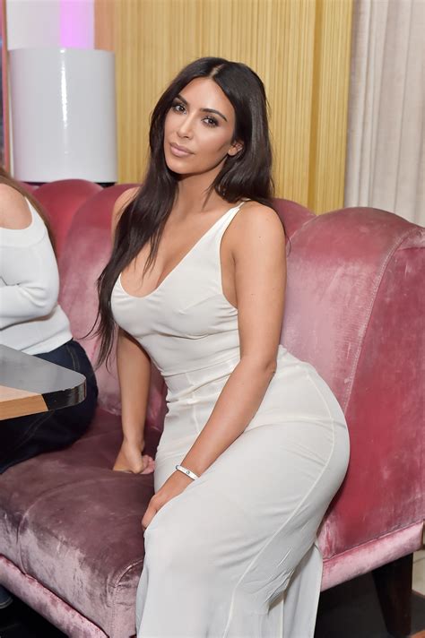 Kim Kardashian Shows Off Her Bikini Body In Turks And Caicos