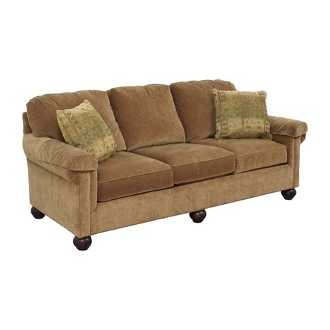 77 Off Bassett Furniture Bassett Furniture Roll Arm Sofa Sofas