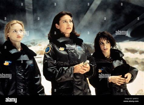 Heather Graham Mimi Rogers Lacey Chabert Film Lost In Space Usa Characters Dr Judy