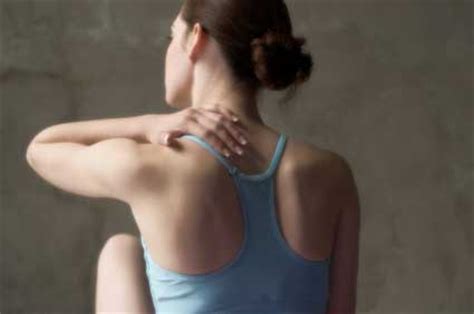 You will feel the pain only in their shoulder blades. Chest And Shoulder Blade Pain