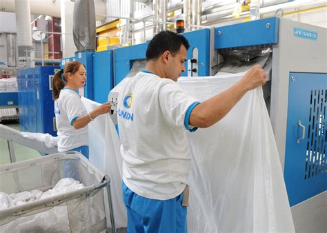 Cadena de lavanderías Ilunion busca operarios, conductores, personal de