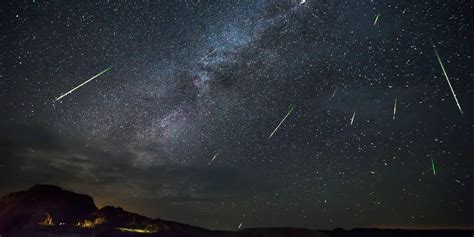 How To Watch This Years Perseid Meteor Shower And Avoid The Full Moon