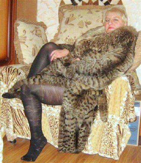 Pin By Barry Goulder On Wow Fur Fur Coat Fashion