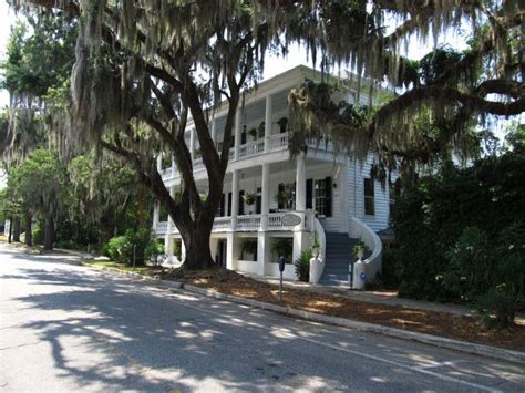 These 15 Historic Villages In South Carolina Will Transport You Into A