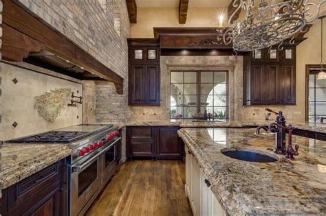 Rustic tuscan kitchen design is a kitchen style that brings rich warm tones, rustic cabinetry and italian those colors are dominant in rustic tuscan kitchen. 29 Elegant Tuscan Kitchen Ideas (Decor & Designs) | Tuscan ...