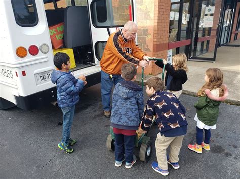 Carrington Academy Students Deliver Food To Local Nonprofit Cumming