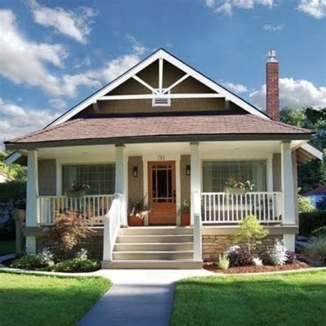 Kinda Small But Love The Porch And Think Its Cute Maison Craftsman