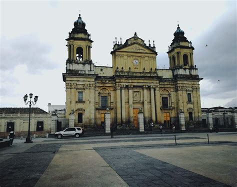 En el área metropolitana de guatemala hay una gran cantidad de fallas geológicas, las su expresión morfalógica. Catedral Metropolitana Guatemala | Places to visit